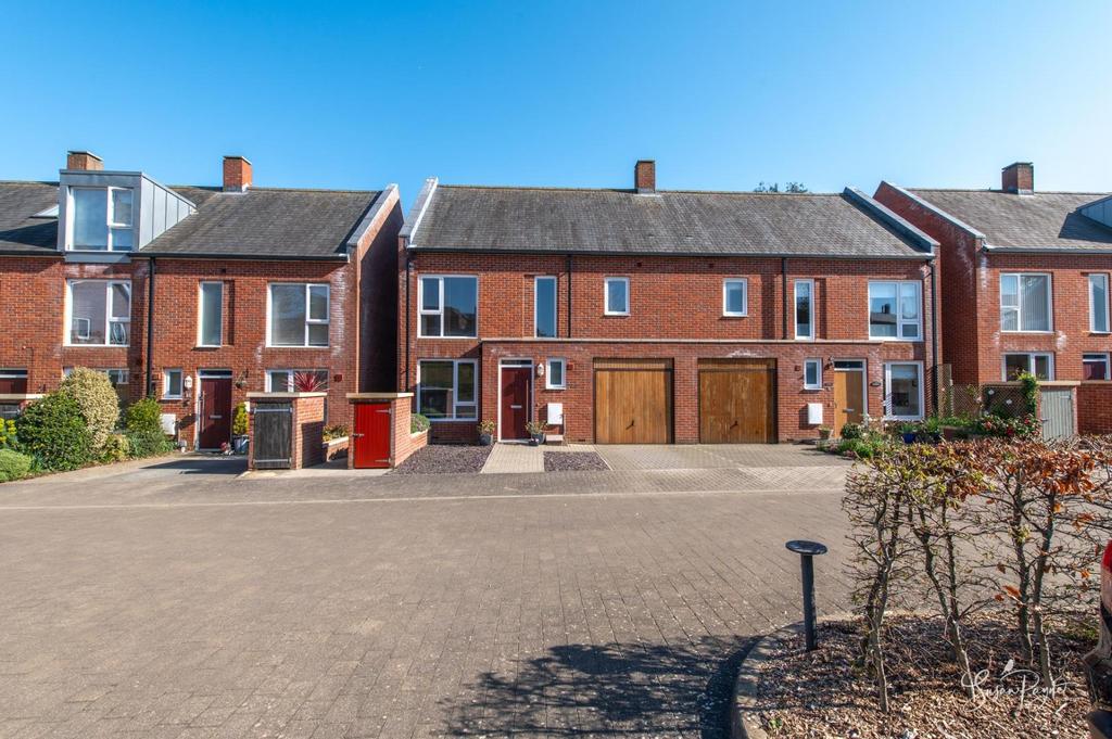 Welcome to 6 Keats Vale