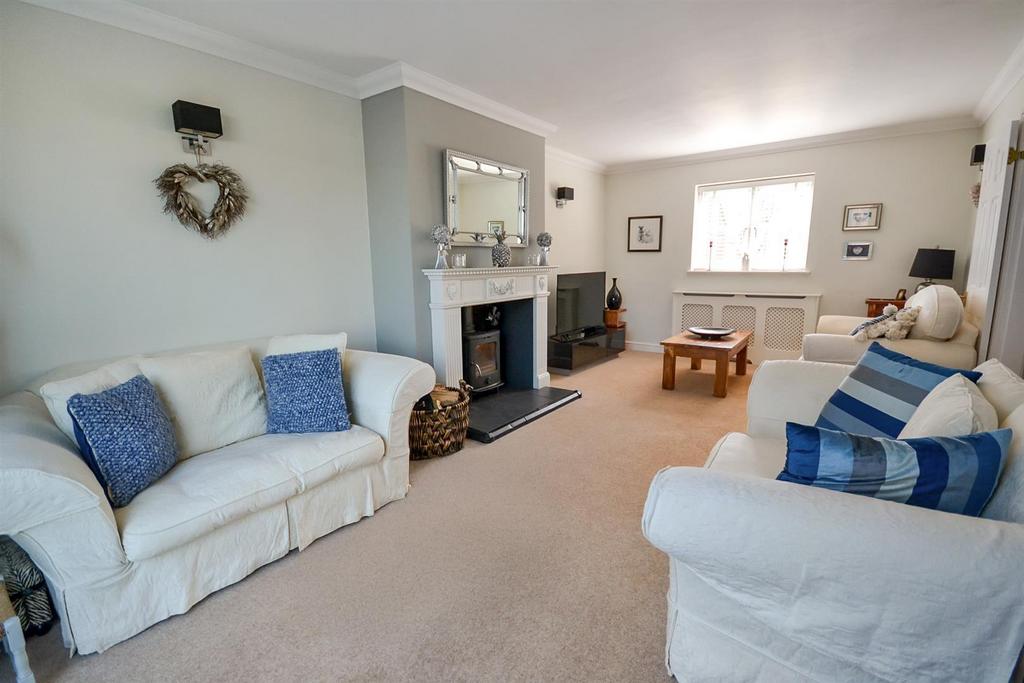 4 Paddock Farm Cottages Lounge.jpg