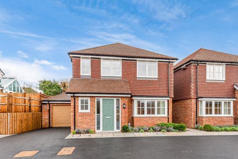 4 bedroom detached house for sale, Twyford Rise, South Lane, Clanfield, Hampshire