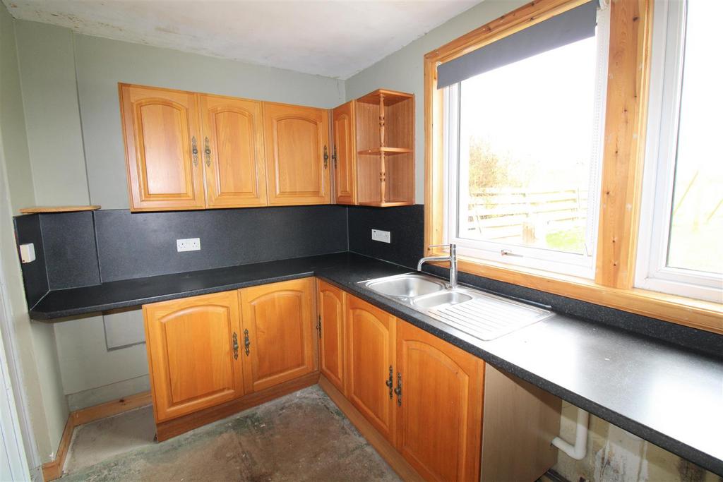 KITCHEN 2.jpg