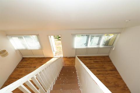 3 bedroom terraced house for sale, Kingsfold, Bradville, Milton Keynes