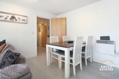2 bedroom apartment to rent, Kingfisher Meadow, Maidstone ME16