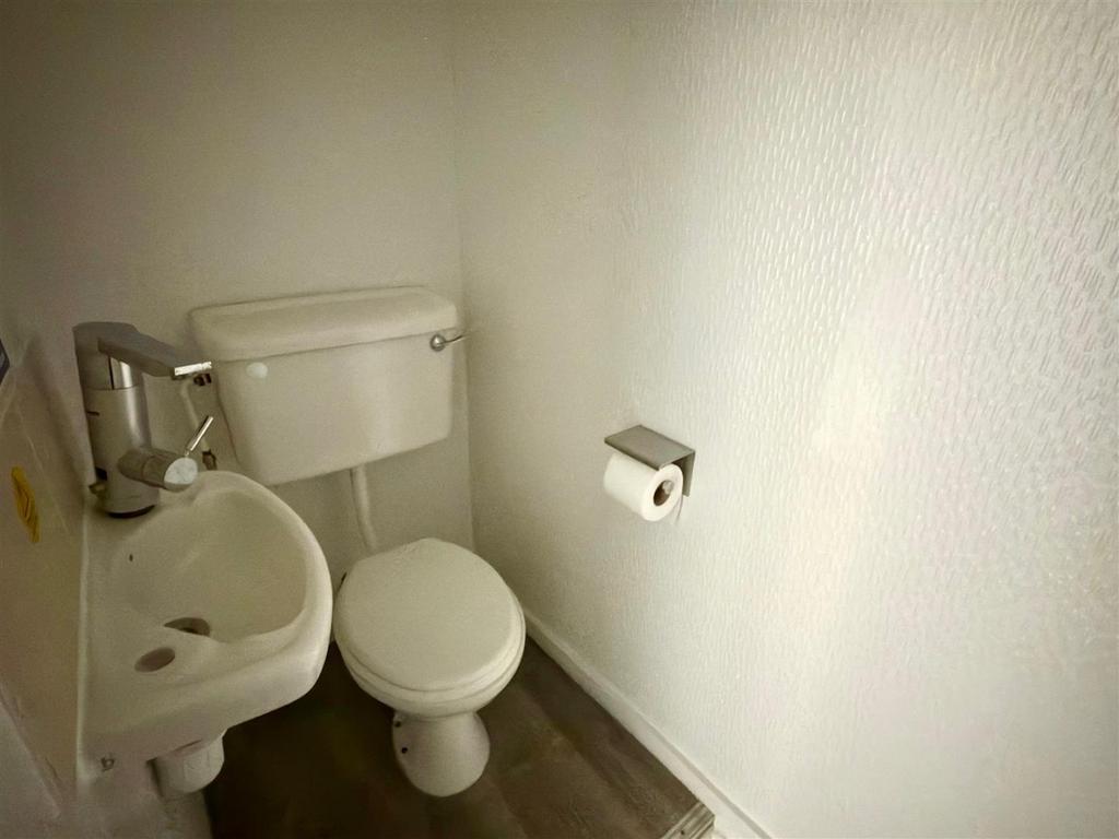 Shop WC.jpg