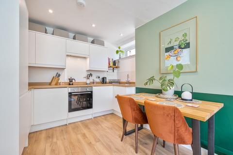 Flat 1, Grove Lodge, 14 Church Grove, Kingston Upon Thames, KT1 4AL