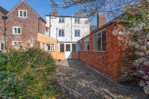 3 bedroom townhouse for sale, High Street, Cleobury Mortimer, DY14