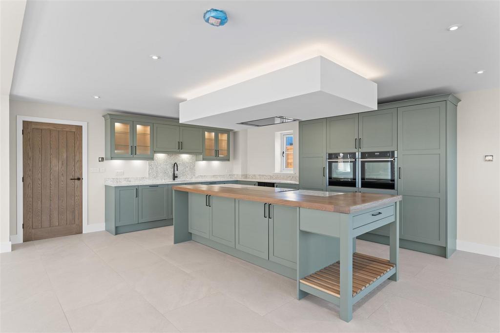 Living/dining kitchen