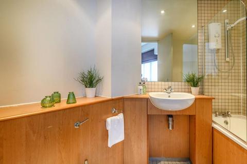 1 bedroom flat to rent, City Road, Old Street, London EC1V