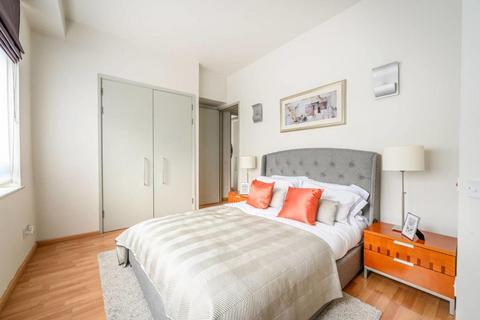 1 bedroom flat to rent, City Road, Old Street, London EC1V