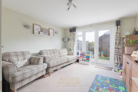 9 Bashford Way, Worth, Crawley, RH10 7YF