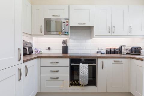 9 Bashford Way, Worth, Crawley, RH10 7YF
