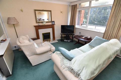 3 bedroom flat for sale, Hodge Hill Court, Bromford Road, Birmingham