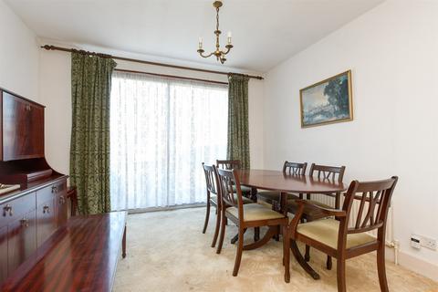 3 bedroom end of terrace house for sale, Stafford Road, Wallington SM6