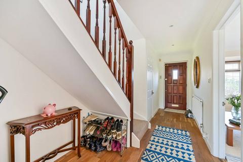4 bedroom detached house for sale, Rectory Close, Farnham Royal, Slough, SL2