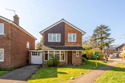 4 bedroom detached house for sale, Rectory Close, Farnham Royal, Slough, SL2