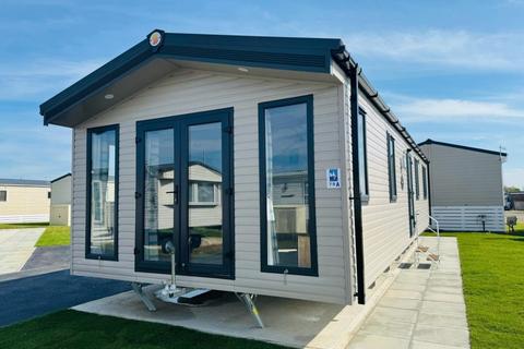 2 bedroom park home for sale, Solent Breezes Holiday Park