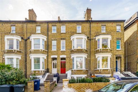 3 bedroom flat for sale, Grange Park, Ealing W5