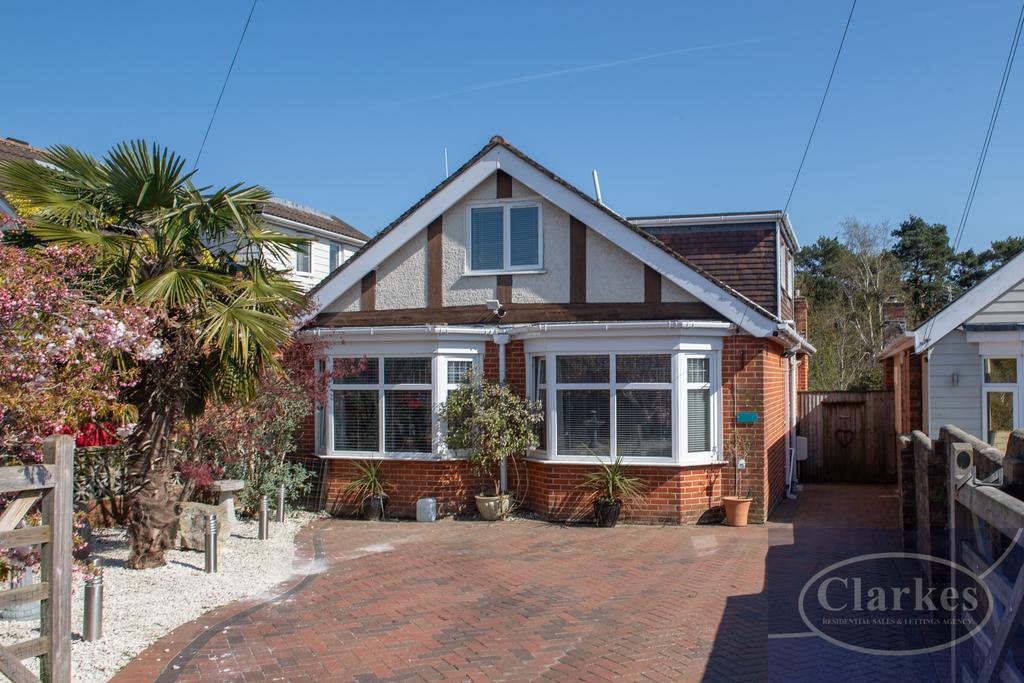Fc 026 23 pine vale cres001