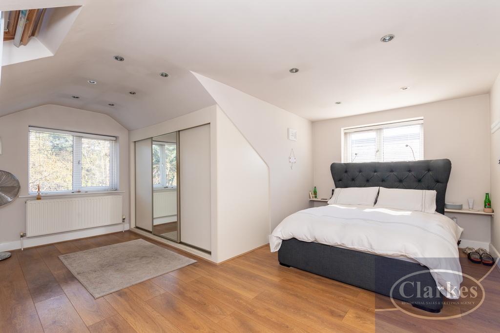 Fc 026 23 pine vale cres013