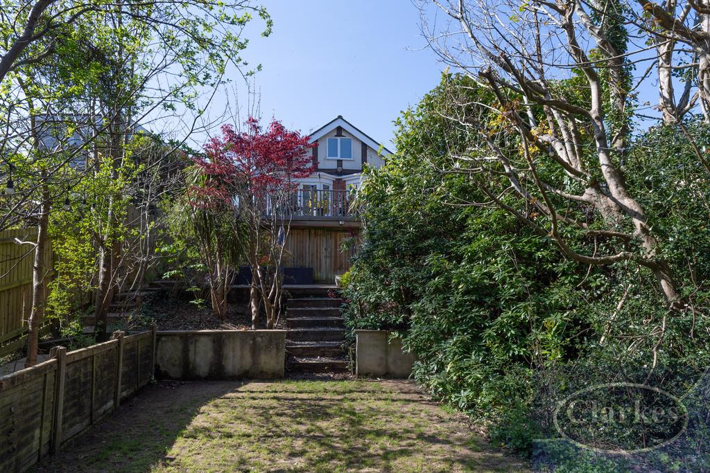 Fc 026 23 pine vale cres003