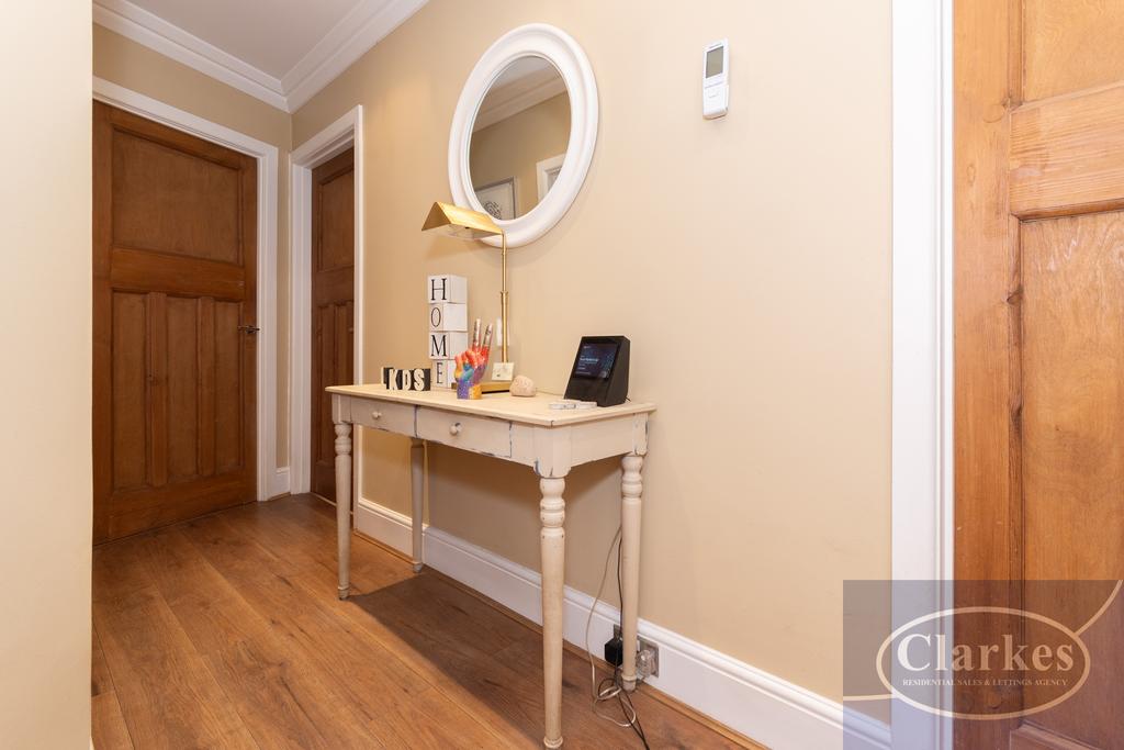 Fc 026 23 pine vale cres022