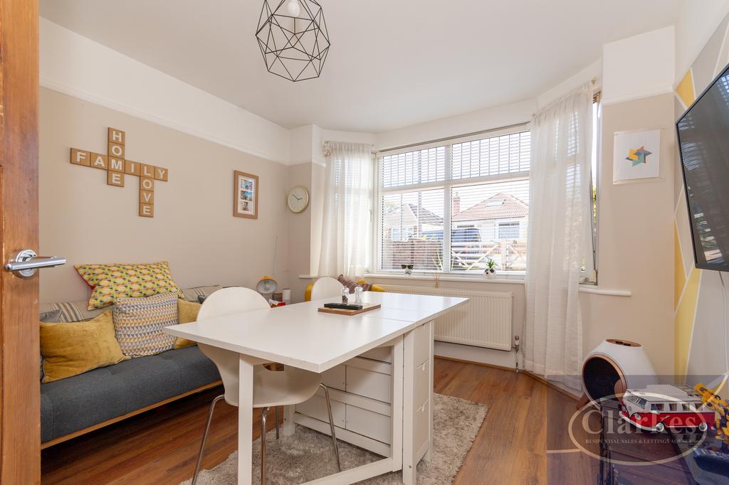 Fc 026 23 pine vale cres021