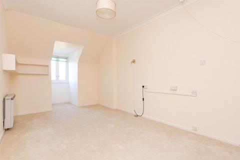 2 bedroom flat for sale, Canterbury Court, Dorking RH4