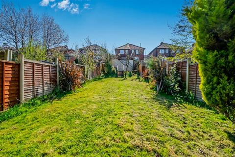 2 bedroom semi-detached house for sale, Green Hill Road, Leeds