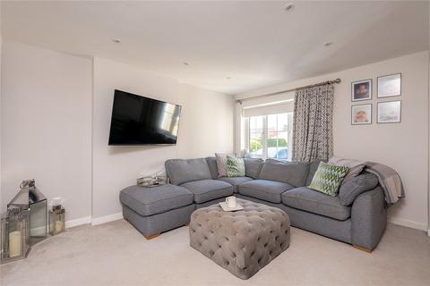 2 Argyle Mews, East Keswick, Leeds, LS17 9HT