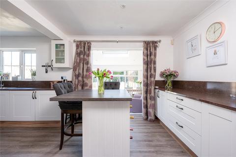 2 Argyle Mews, East Keswick, Leeds, LS17 9HT