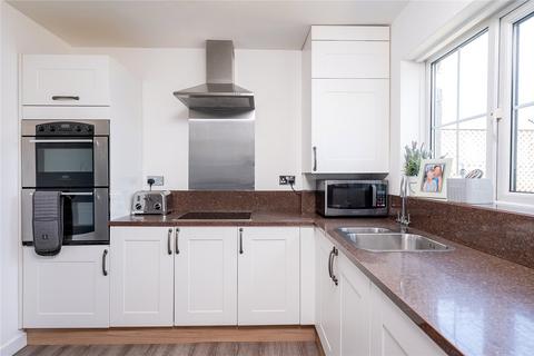 2 Argyle Mews, East Keswick, Leeds, LS17 9HT