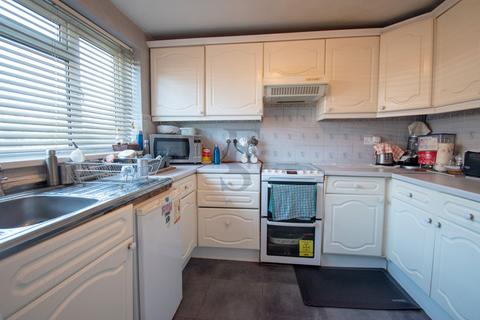 3 bedroom townhouse for sale, Woodgreen Walk, Leicester