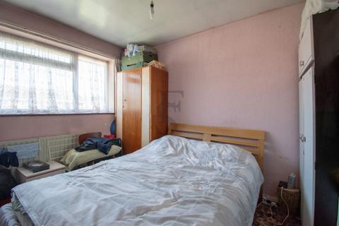 3 bedroom townhouse for sale, Woodgreen Walk, Leicester