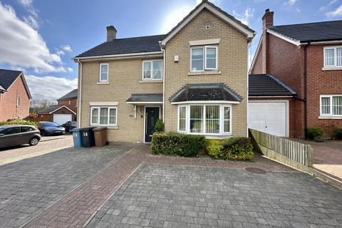 4 bedroom detached house for sale