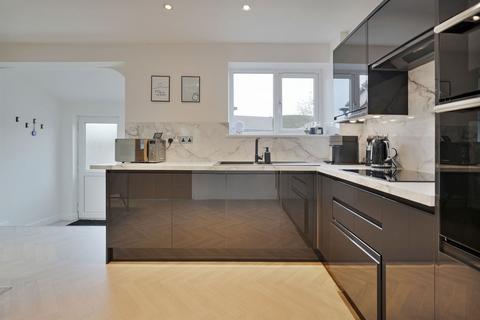 21 Cherry Walk, Chapeltown, Sheffield, S35 1QR