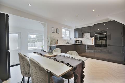 21 Cherry Walk, Chapeltown, Sheffield, S35 1QR