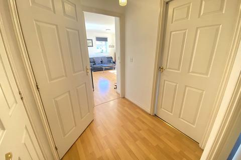 38 Elmstone Drive, Royton, Oldham, OL2 6DH