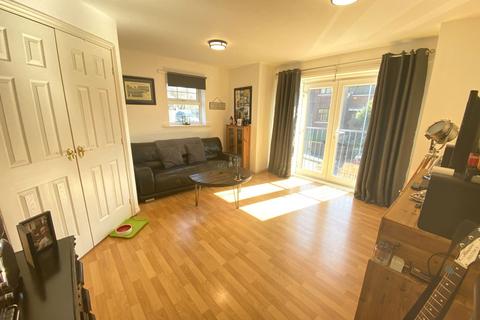 38 Elmstone Drive, Royton, Oldham, OL2 6DH