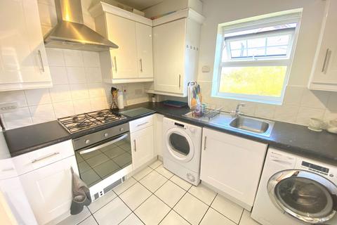 38 Elmstone Drive, Royton, Oldham, OL2 6DH