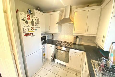 38 Elmstone Drive, Royton, Oldham, OL2 6DH