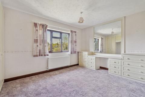 15 Long Wall, Haddenham, Aylesbury, HP17 8DL