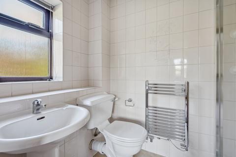 15 Long Wall, Haddenham, Aylesbury, HP17 8DL