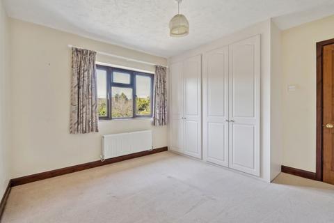 15 Long Wall, Haddenham, Aylesbury, HP17 8DL