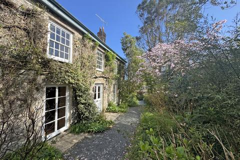 undefined, Manaccan, South Cornwall