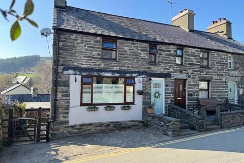 3 bedroom end of terrace house for sale, London Terrace, Penmachno