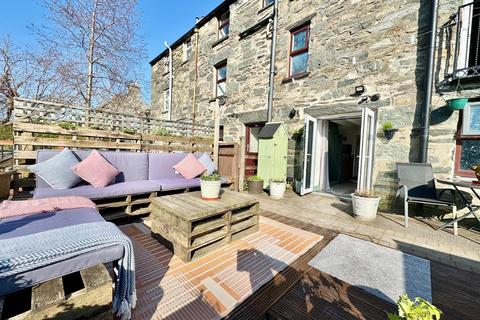 3 bedroom end of terrace house for sale, London Terrace, Penmachno