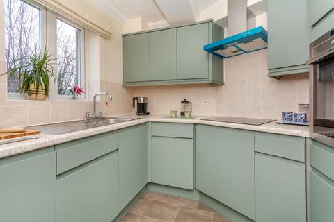 2 bedroom retirement property for sale, Blenheim Lodge, Chesham Road, Amersham