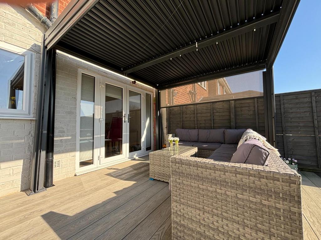 Garden seating area 3.jpg