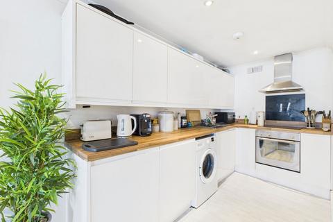 2 bedroom flat for sale, South View Lodge, South Street, Lancing
