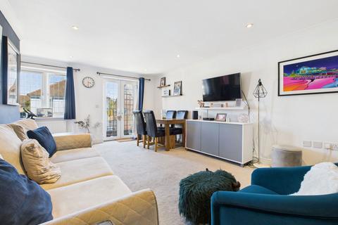 2 bedroom flat for sale, South View Lodge, South Street, Lancing