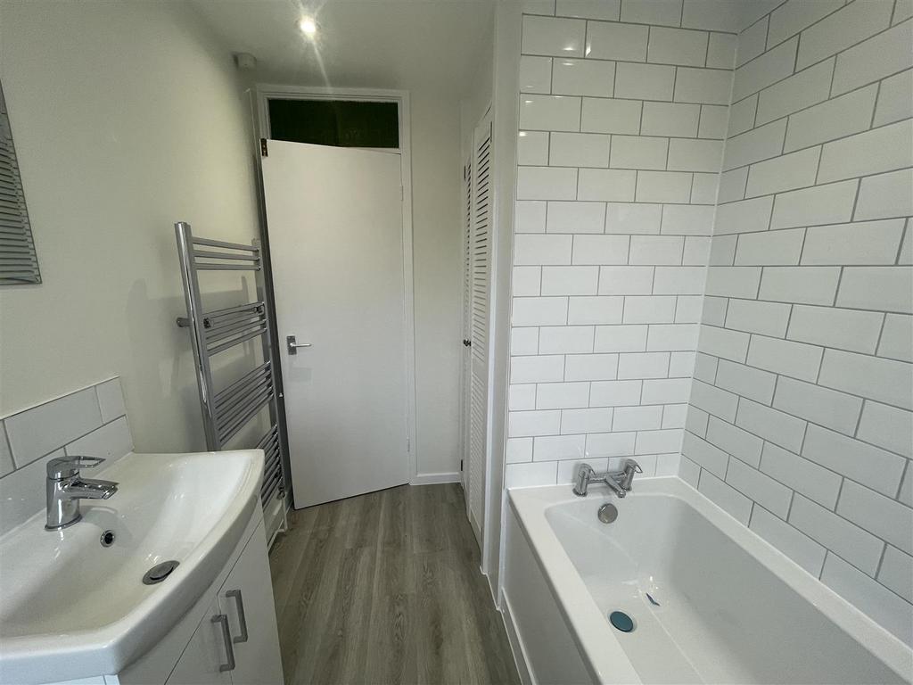 New modern suite